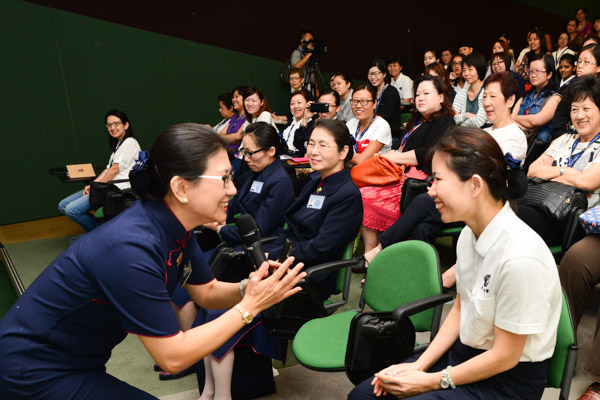 护理座谈  圆“白衣大士”的梦 